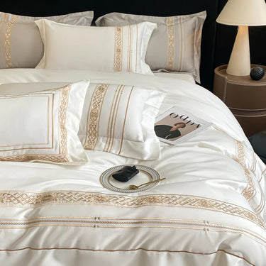 Luxury White and Gold Embroidered Bedding Set - Premium Egyptian Cotton Sheets